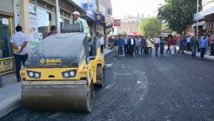 Ceylanpınar'da asfaltlama çalışmaları hızlandı