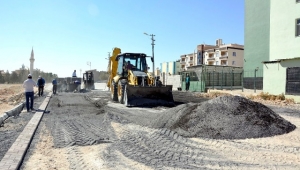Ceylanpınar’da Toki Camii civarı parke taşı çalışması