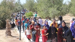 Eyyüp Nebi'ye ziyaretçi akını