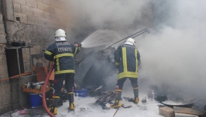 Onikiler Mahallesinde Yangın Çıktı