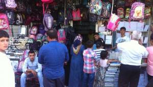 Şanlıurfa’da okul alışverişi yoğunluğu