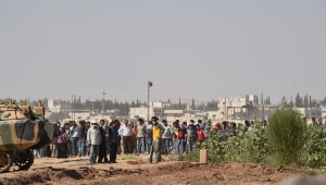 Urfa Valisi Olayların yaşandığı Kobani sınırına gitti