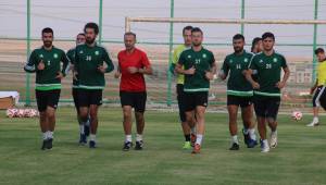 Urfaspor ara vermeden başladı