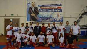 Kick boks 2. kademe antrenör kursu devam ediyor