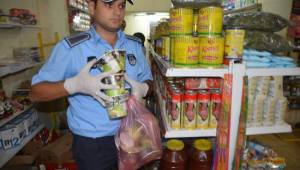 Tarihi geçmiş gıdalar imha edildi