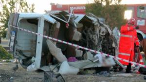 Taşa çarpan otomobil takla attı: 1 ölü, 3 yaralı