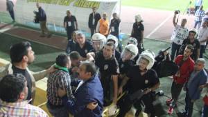 Urfalı Taraftarlara sert müdahale