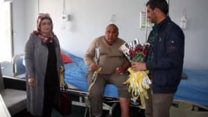 Biter’den hastalara moral ziyareti