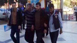 Kardeş katili zanlıları yakalandı