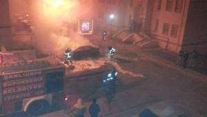 Otomobil cayır cayır yandı