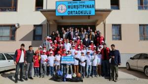 Sınırın sıfır noktasındaki öğretmenler unutulmadı