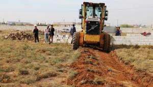 Yol genişletme ve yıkım çalışmaları devam ediyor