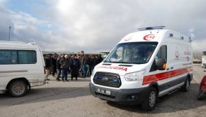 Otomobil motosiklete çarptı: 1 yaralı