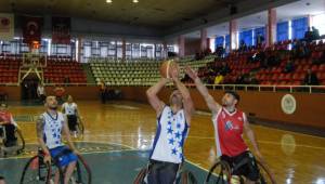 Büyükşehir Gaziantepspor dolu dizgin geliyor