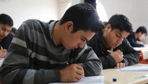 Eyyübiyeli Gençlere YGS Desteği