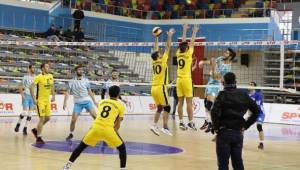 Haliliye Voleybol Takımı, Ceylanpınar’a Geçit Vermedi