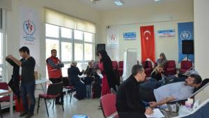 İpekyol Gençlik Merkezinden kan bağışı