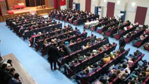 Siverek Hayatlı Evin Hayaleti oyununa 2 yoğun ilgi gösterdi