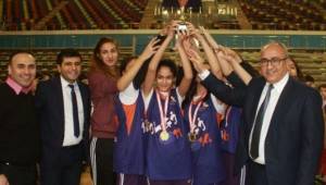Urfa’daki okul sporları basketbolla devam etti