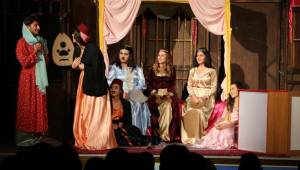 Urfa Şehir Tiyatrosu İlçe Turnesine çıkıyor