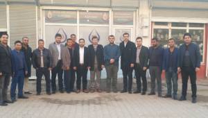 Akil gençler referandum çalışmalarına başladı