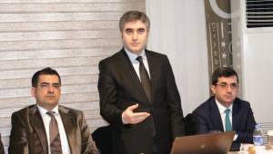 Bölge Gençliği İş iSTİYOR