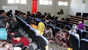 Hilvan MYO'da eğitim ve motivasyon konferansı-Videolu Haber