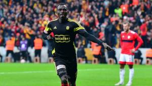 Kapalı savunmaların korkulu rüyası Diabang Dialiba