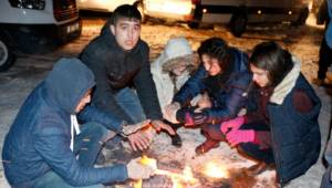 Karacadağ'da 700 Kişi Mahsur Kaldı