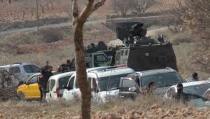 Rehine krizi 17 saattir devam ediyor,Babasıda ikna edemedi