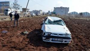 Şanlıurfa'da araç takla attı, 2 kişi yaralandı