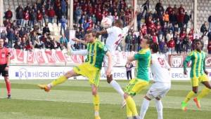 Şanlıurfaspor Bandırmaspor'a farklı yenildi