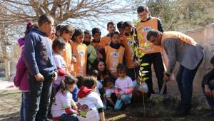Tema Vakfı Okulları Yeşillendiriyor