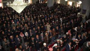 Urfa'da Şehitler için okutulan mevlide binlerce kişi katıldı