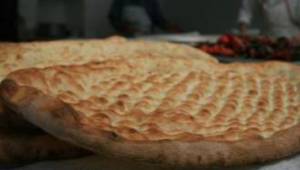 Urfa Tırnaklı Ekmeği