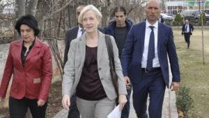 ABD konsolosu Urfa'dan sonra Dıyarbakır'a geçti