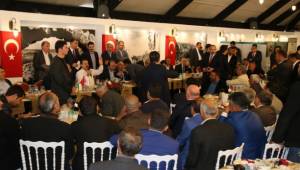 AK Parti Kadroları muhtarları toplantı yaptı