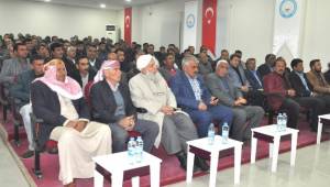 Akçakale Esnafı beton bariyerlerden yakındı