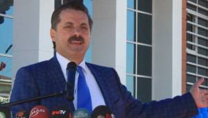 Bakan Çelik'ten ekmekte GDO iddialarına Urfa'da cevap verdi