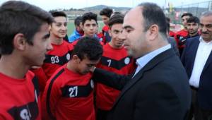 Çiftçi,Karaköprü Belediyespor'a şampiyonluk yakışır