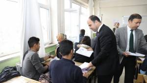 Çiftçi, YGS Deneme sınavı girenlere başarı diledi-Video