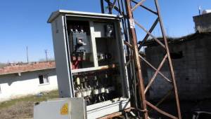 DEDAŞ trafo ve panolara kilit yetiştiremiyor