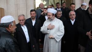 Diyanet İşleri Başkanı Urfalılara Namaz Kıldırdı