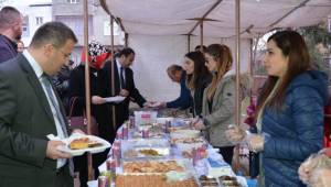 Kaymakam Çimşit Hürriyet İlkokulu Kermez Açılışına Katıldı