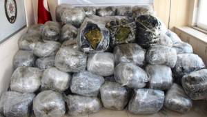 Narkotik Köpeği 1 Ton esrar yakaladı