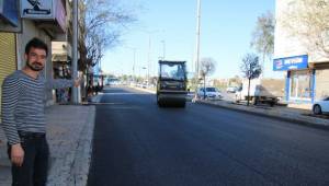 Şanlıurfa'da asfalt tabakasını yenileme devam ediyor