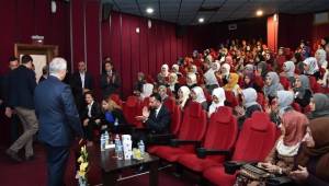 Siverekli Öğrenciler REİS Filmini İzledi