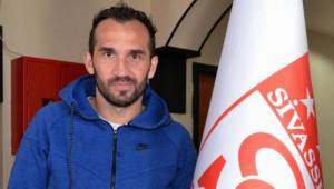 Theofanis Gekas sezonu kapattı