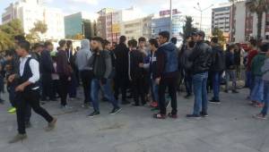 Topçumeydanında Urfalılar ile Suriyeliler arasında kavga çıktı