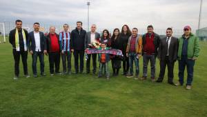 Trabzonspor taraftarlarından Şanlıurfaspor'a destek